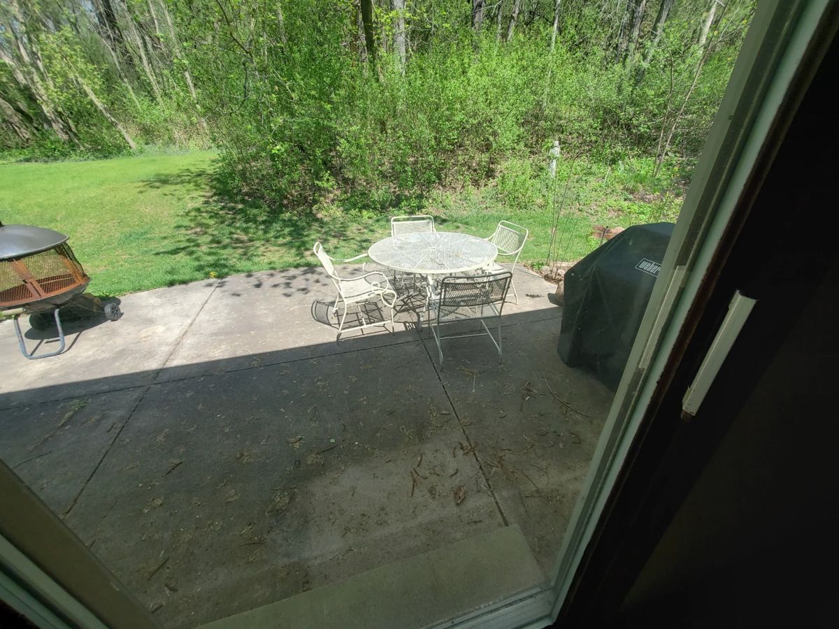 CREDIT/DEBIT ONLY Oconomowoc Estate Sale... starts on 5/10/2024