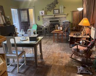 Lots of old and rustic farm & ranch house furnishings. 
