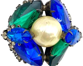 Vintage Vogue Rhinestone Inlaid Brooch
