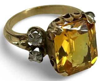 10k Gold and Spinel Ring
