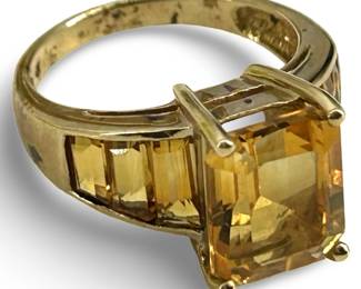 10k Gold & Spinel Ring
