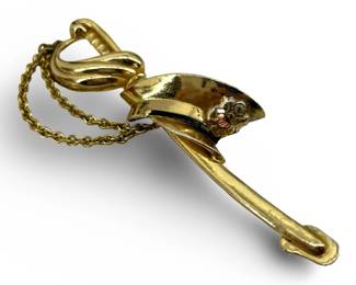 WWII Coro Sweetheart Homefront USA Brooch
