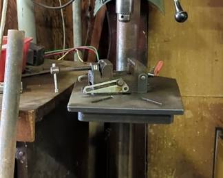 Craftsman Drill Press, Model 113 21371, Includes Stand, Powers On