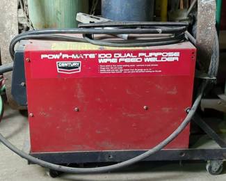 Pow-R-Mate 100 Dual Purpose Wire Feed Welder, Powers On
