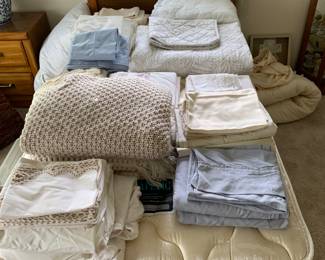 twin bed - headboard, frame and Serta mattress set