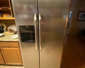 Frigidaire Refrigerator