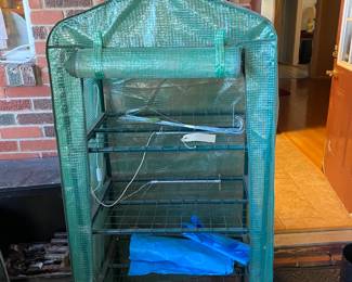 Mini greenhouse