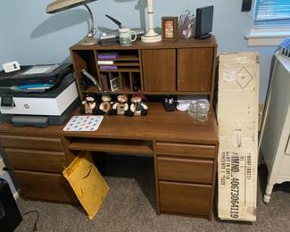 Desk and office misc, christmas tree in box