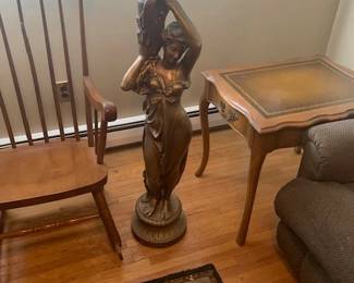 venus de milo / plaster 4 feet tall 