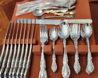 Towle, Napoli pattern stainless flatware set. 59 pieces. Tray NOT included.
