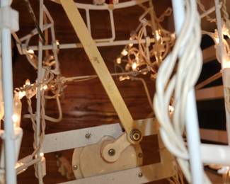 Lighted Christmas sleigh and reindeer. Both light. Deer has motor for movement, but I do not know how to connect for it to work.