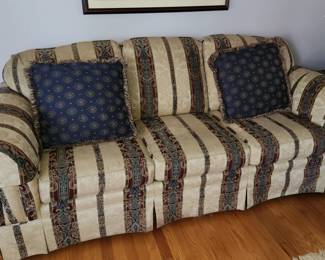 88" Broyhill sofa