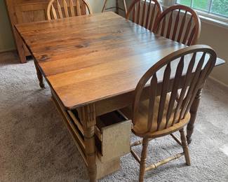 Oak table with leaves in custom boxes  & 4 Chairs