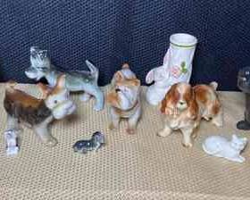 Vintage Ceramic Dog animal Figurines 