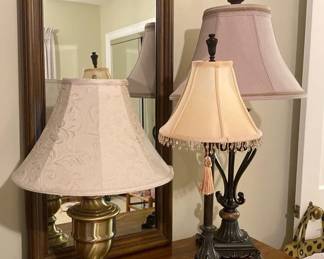 Set Of Four Classic Style Table Lamps 