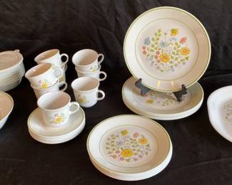 Corelle By Corning Meadow Eating ware 