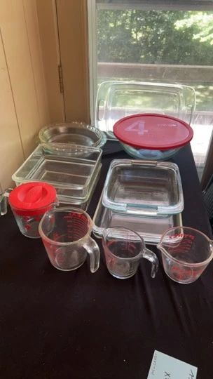 Assorted Pyrex Items