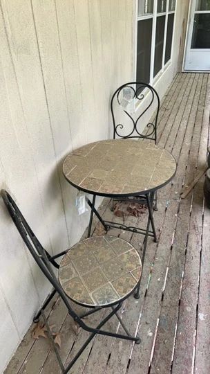 Outdoor Table And Chairs Set And Pots