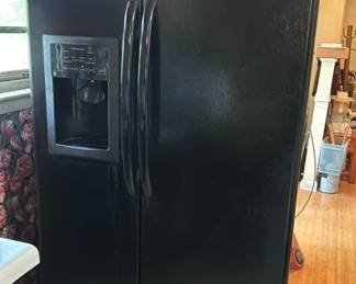 GE Black Side By Side Refrigerator 