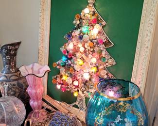 Lighted vintage jewelry Christmas tree