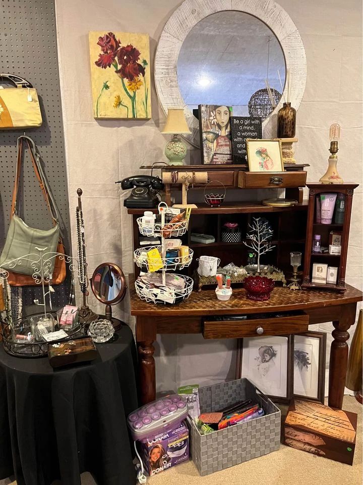 Boutique Estate Sale and Camping Gear Overstock... starts on 5/9/2024