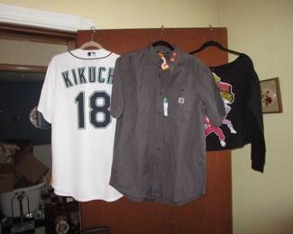 Lot's of men's clothing