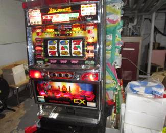 Slot machine in perfect working order
