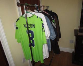 Lots of Seahawks and Mariners