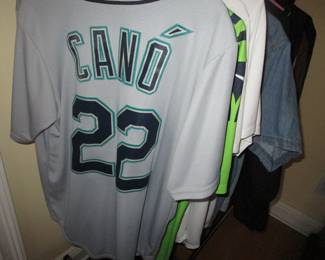 Lots of Seahawks and Mariners