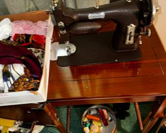 Industrial Domestic Sewing machine