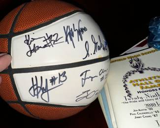 Signed Basketball SETON HALL PIRATES