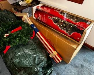 Idiot proof Christmas Trees, Already decorated!