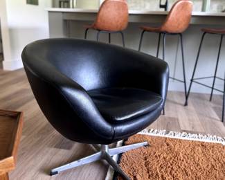 Pair of Vintage Swivel "Pod" Chairs from Overman, Sweden 1960's (2) These swivel 360 and are comfortable! 