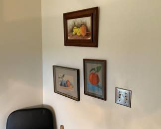 NICE ART.  BY THE HOME OENWER.   GREAT COLOR