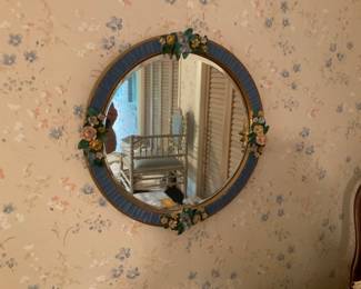 UNQUIE FLOWER MIRROR