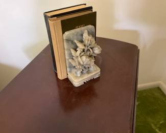 SAOP STONE BOOK ENDS