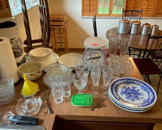 MISCELLANEOUS GLASSWARE