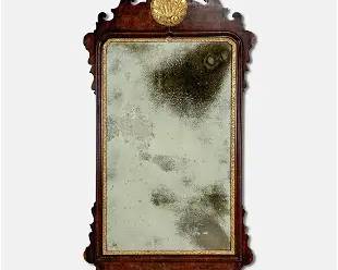 Antique American Chippendale 18thC Carved Giltwood Looking Glass Mirror w/Gold Shell