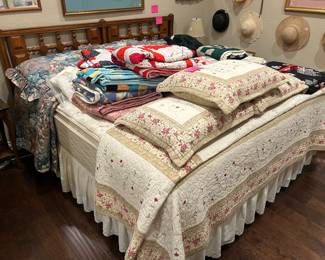 Lots of homemade quilt, blankets bedding sets