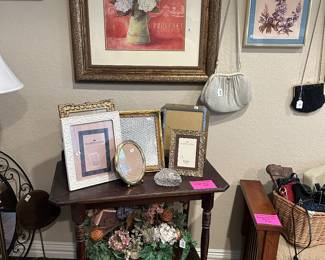 Frames Frames and more frames!