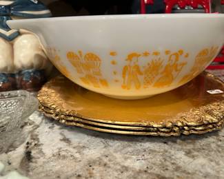 Butterprint Amish Vintage Pyrex