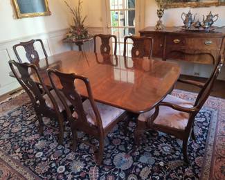 Aston Court by Henredon formal dining table with two extra leaves 