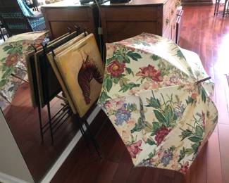 Rooster Trays, Umbrella