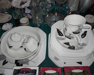 Mikasa Dinnerware Set