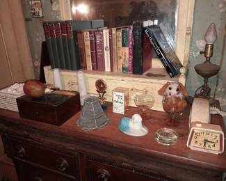 Assorted Decorative Accents