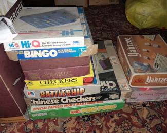 Board Games & Puzzles