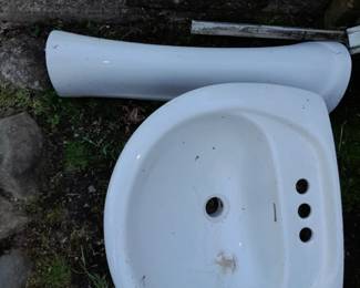 White Porcelain Pedestal Sink