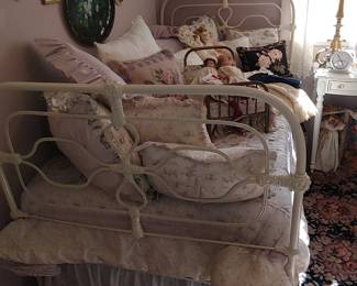 1890 Victorian wrought iron twin bed
