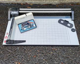 Dexter Matt Cutter Rotatrim Professional Cutter Model M18  More