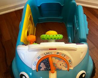 FISHER PRICE Laugh and Learn Crawl Around Car 